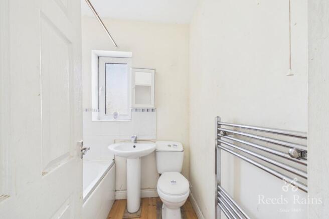 2 bed Semi-Detached for sale Image 10