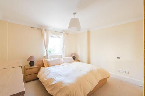 Antilles Bay Apartments, Canary Wharf, London, E14