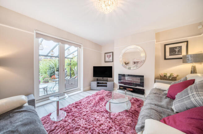 1347618-6-68b5855...