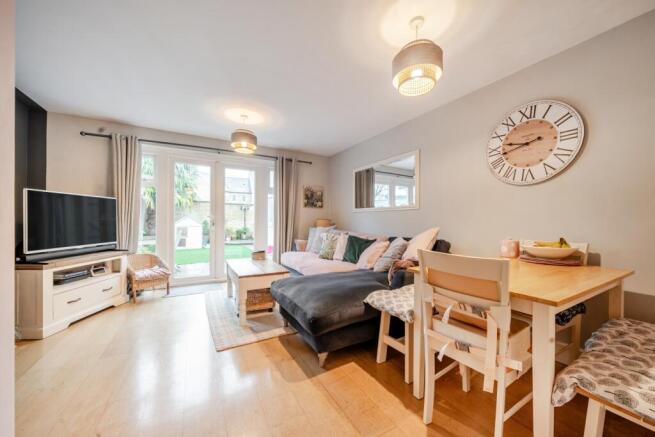 1409062-5-6985bf6b750d3