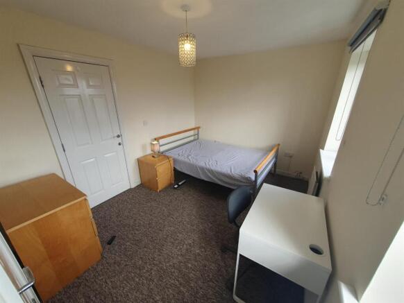 Bedroom 5 TFF 4.jpg