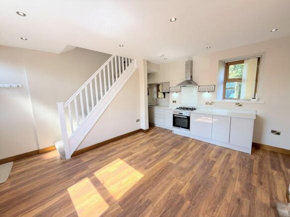 2 bed End of Terrace for sale Image 2