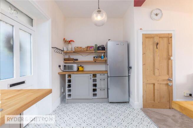 2 bed Terraced for sale Image 6