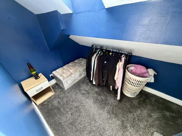 3 bed Terraced for sale Image 9