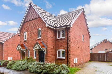 Canter Drive, Cranleigh, Surrey
