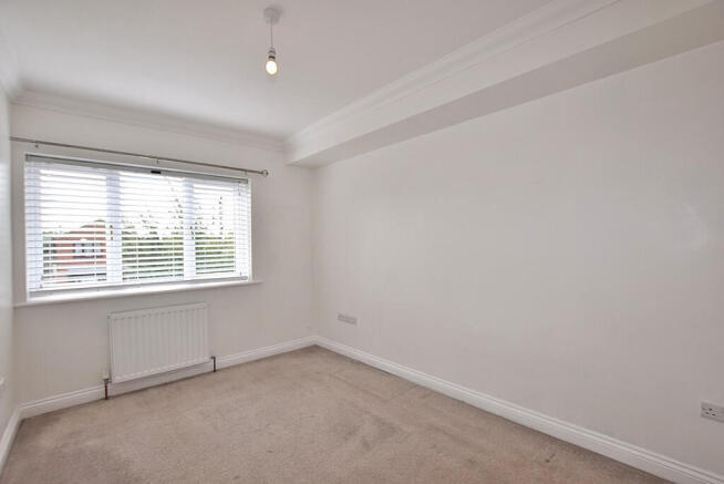 3 bed Terraced for sale Image 10