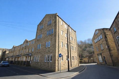 Oxford Street, Todmorden, OL14