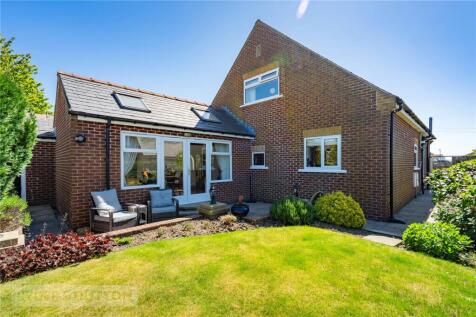 Moor Hill Road, Salendine Nook, Huddersfield, HD3