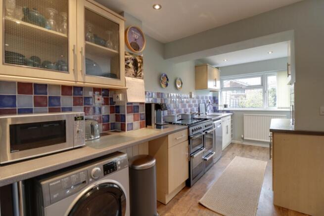 Kitchen b