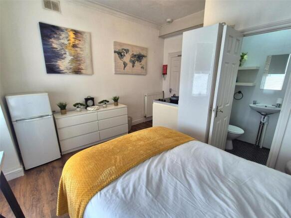 Furnished Studio