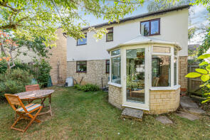 15, Dovehouse Close, Witney OX29 4EW