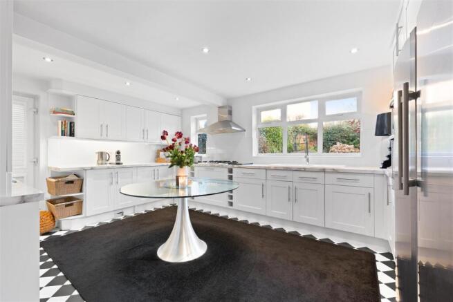 BREAKFAST KITCHEN