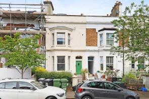 Flat B, 39, Camden Hill Road, London SE19 1NX