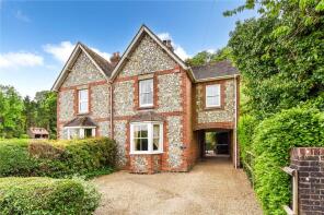 2, Laurel Cottages, Green Lane, Waterlooville PO7 4SY