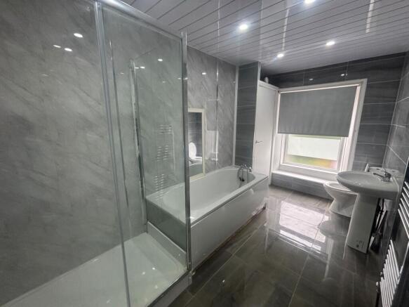 3 bed House to rent Image 6