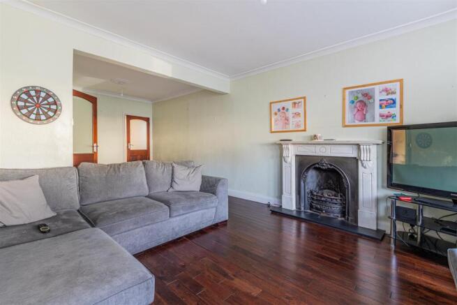 Western Avenue 381-20.jpg