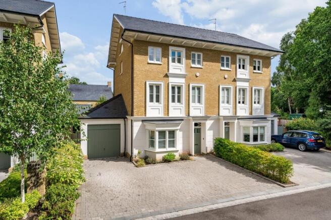 2 Cedar Square