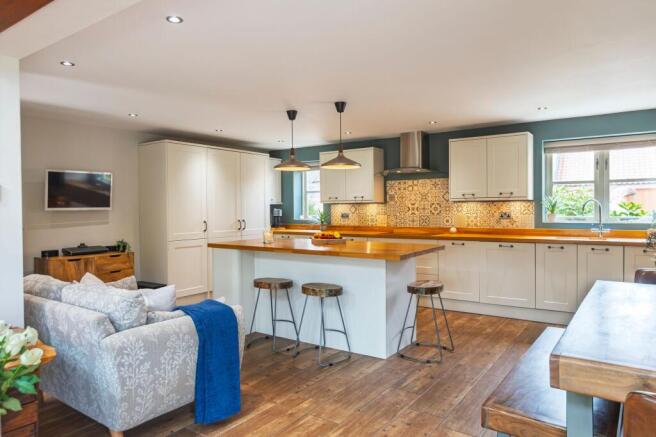 Kitchen with large kitchen central island