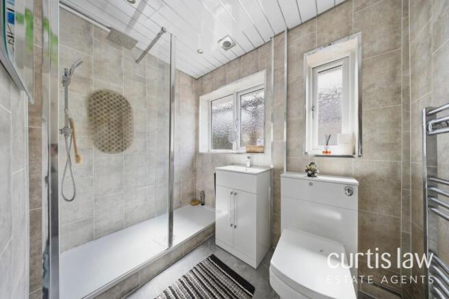 Farfield Drive, Lower Darwen, BB3 photo 4
