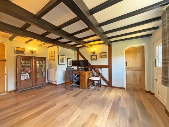 thumbnail_image4 (1).jpg