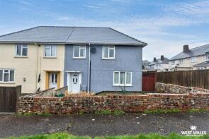 1, St Nicholas Crescent, Pembroke SA71 4QG