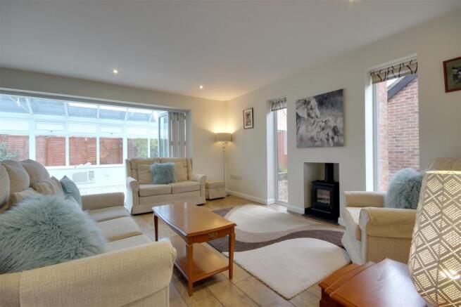 Open Plan Living/Kitchen