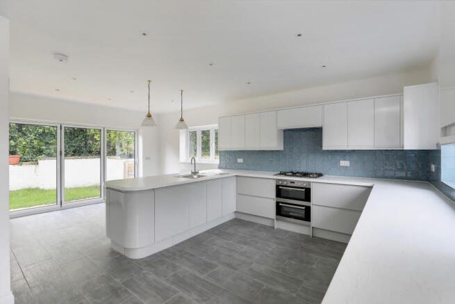 Open plan kitchen diner