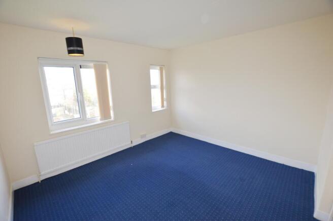2 bed Terraced to rent Image 7