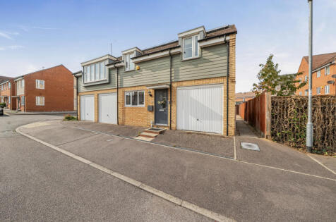 Vauxhall Way, Dunstable, Bedfordshire