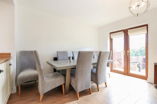 Dining Area3.jpg