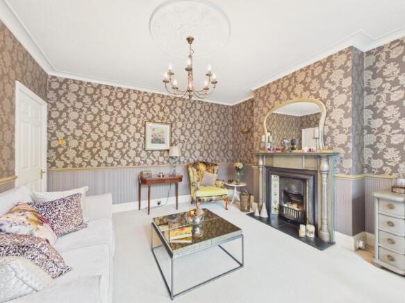 3 bed Semi-Detached for sale Image 11