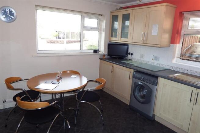 Kitchen/Breakfast