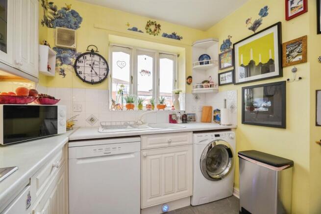 3 bed Maisonette for sale Image 7