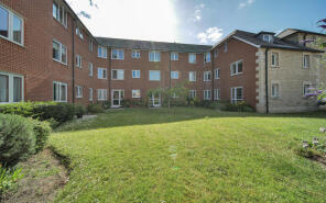 22, Giffords Court, Lowbourne, Melksham SN12 7DY