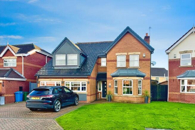 4 bed Detached for sale Image 6