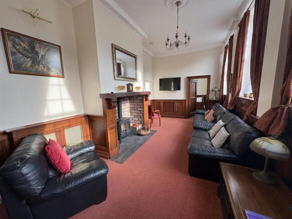 Living Room (1).JPEG