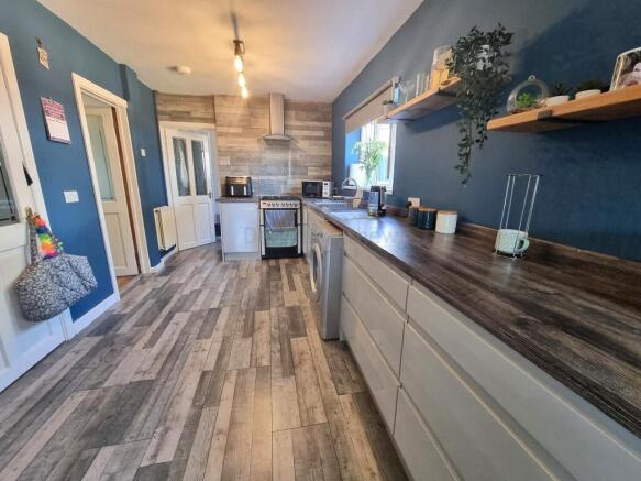 Kitchen / Dining Room