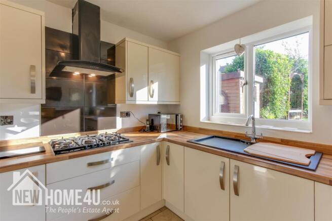 KITCHEN: