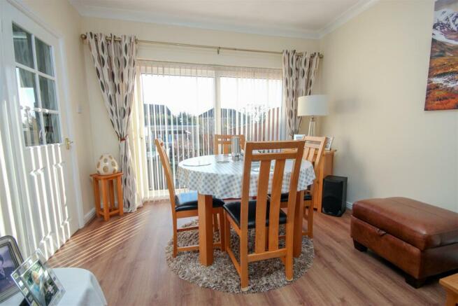 Dining Area.jpg