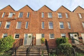 8 Darlington Court, Suggitts Lane, Cleethorpes DN35 7BF