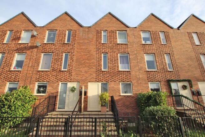 4-bed house on Darlington Court, Cleethorpes, £159,950