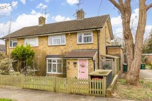 15, The Hollow, Gossops Green, Crawley RH11 8BT