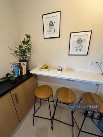 Kitchen Breakfast Bar 