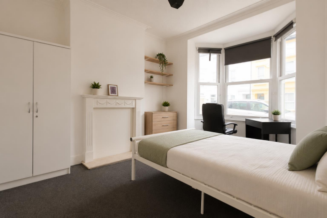 Bedroom 1.png
