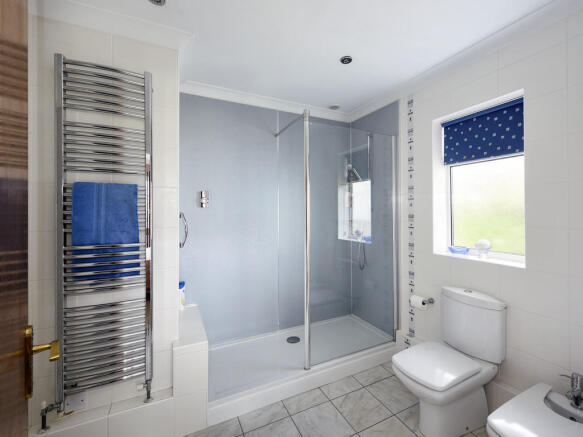 En Suite to Maste...