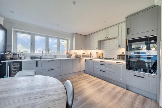 1405465-14-698340...