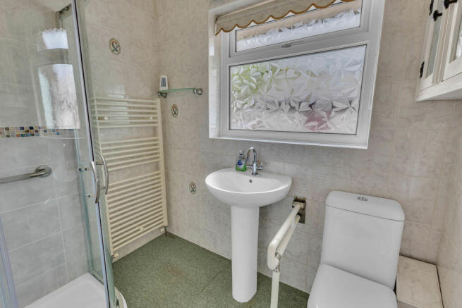 3 bed Detached Bungalow for sale Image 11