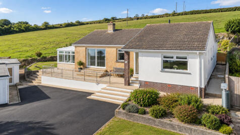 Ropehaven Road, St. Austell, PL25