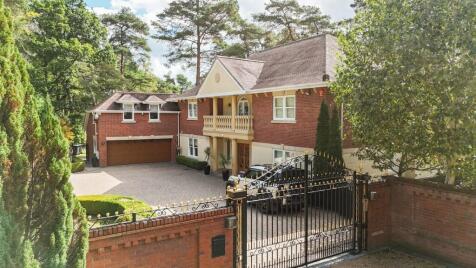 Avon Castle Drive, Ringwood, BH24
