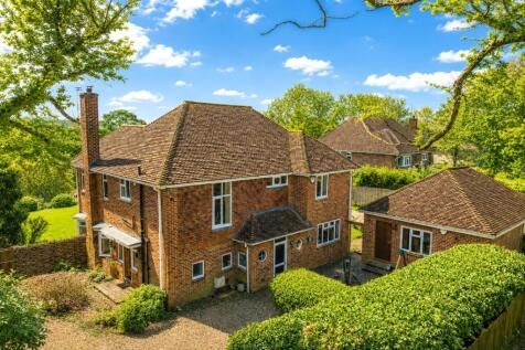 Longdown Road, Lower Bourne, Farnham, Surrey, GU10